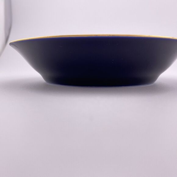 LIMOGES CASTEL 22k FRANCE - COURTING COUPLE TRINKET DISH- 5.25" - Picture 3 of 5